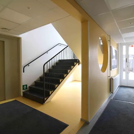 Tikkurila For 4 People Next To The Airport, Private Parking *