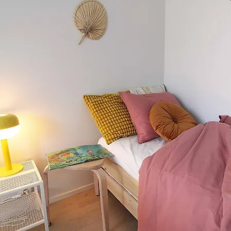 Tikkurila For 4 People Next To The Airport, Private Parking * Vantaa