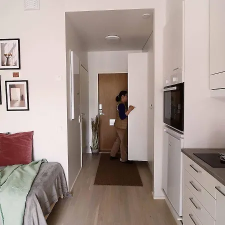 Apartment Tikkurila For 4 People Next To The Airport, Private Parking Vantaa