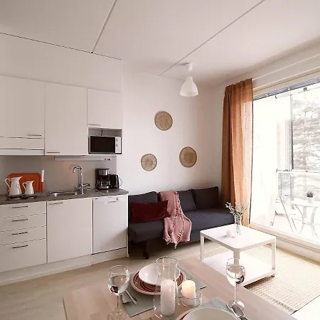 Tikkurila For 4 People Next To The Airport, Private Parking Apartment *